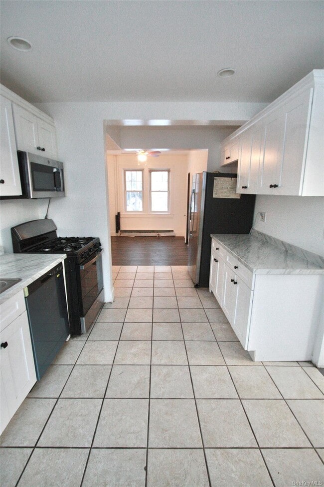 Building Photo - 51 Estrada Rd