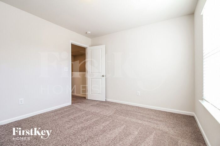 Building Photo - 20 Wild Lily Dr