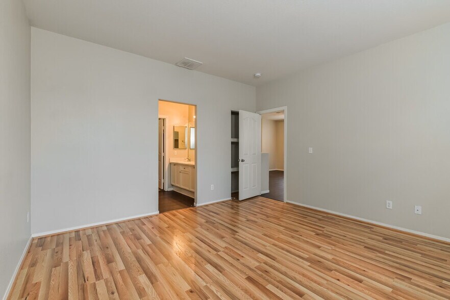 Building Photo - 1158 Stormy Valley Rd