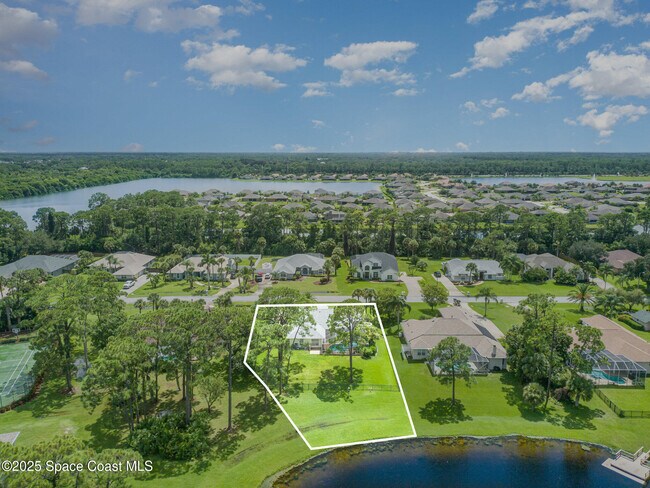 Building Photo - 3897 Peacock Dr