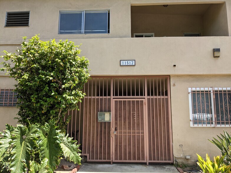 Gate - 11512 Ohio Ave