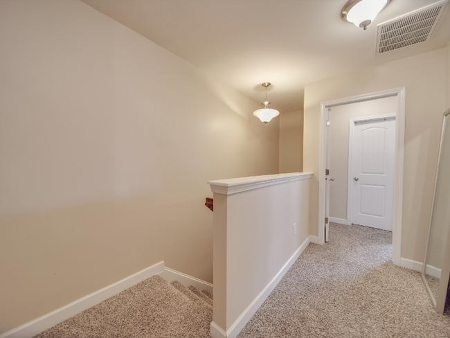 Building Photo - 5657 Tipperlinn Way