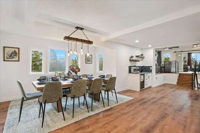 Building Photo - 6186 Sunshine Canyon Dr