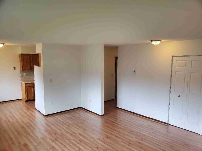 Building Photo - 1716 E 80th St