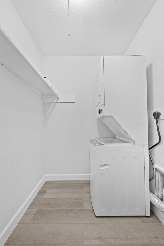 Building Photo - 14333 Memorial Dr