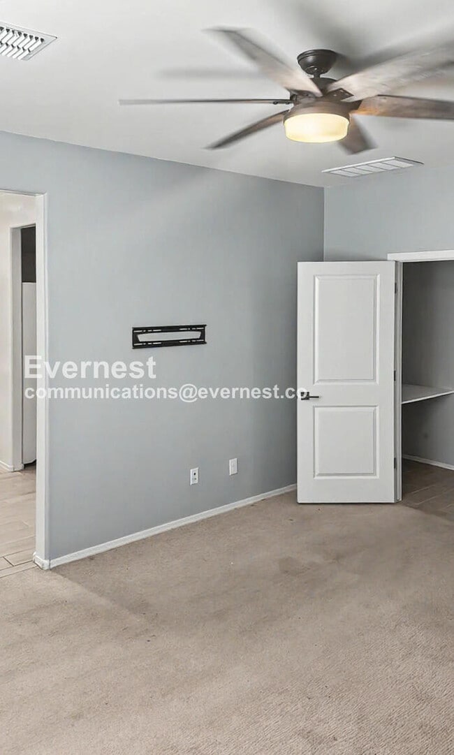 Building Photo - 10667 W Filbert St