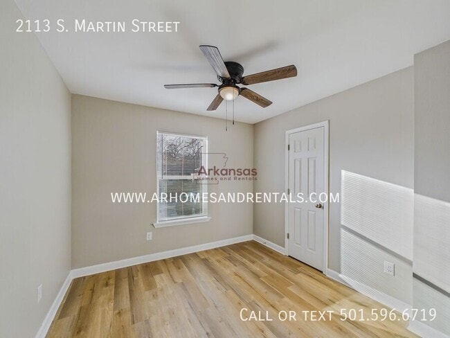 Building Photo - 2113 S Martin St