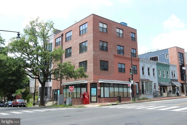 Primary Photo - 2600 Georgia Ave NW