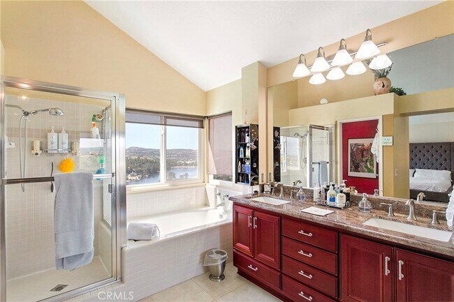 Building Photo - 28921 Via Pasatiempo