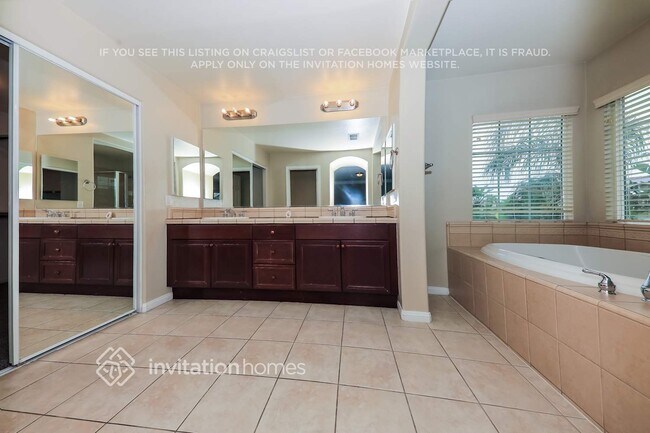 Building Photo - 12579 Chimney Rock Dr