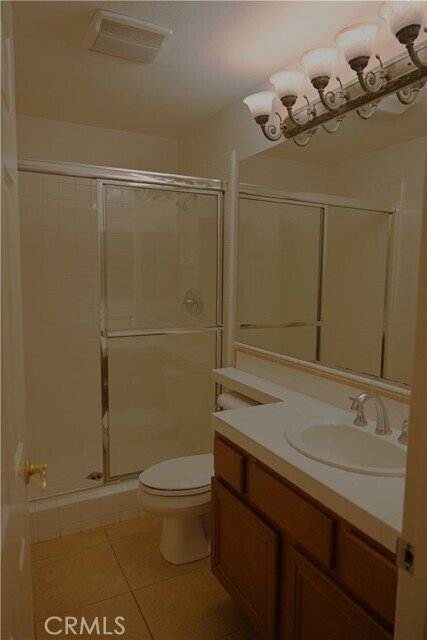 Building Photo - 32 Acanthus