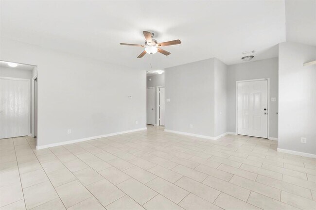 Building Photo - 1611 Hade Meadow Ln