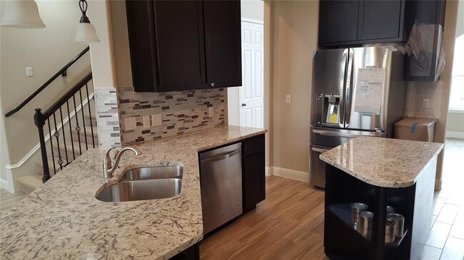 Building Photo - 108 Farola Cove