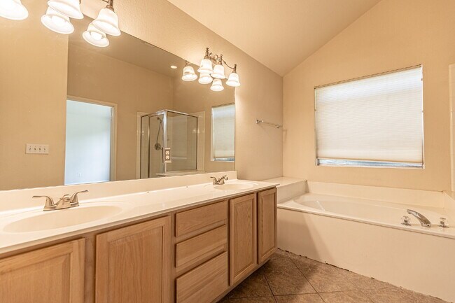 Building Photo - 6651 Rambling Trail Dr