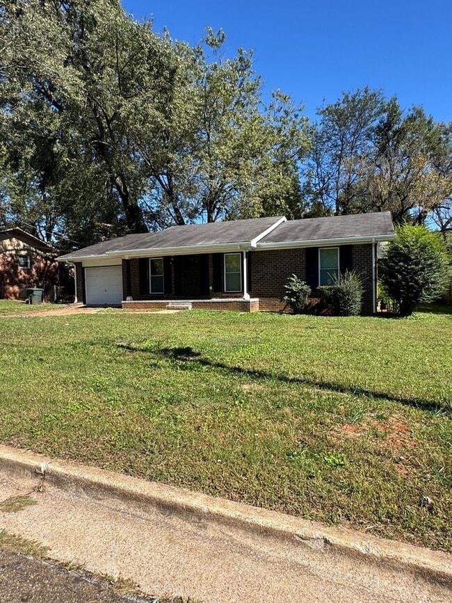 Building Photo - 3306 E Tucker Dr NW