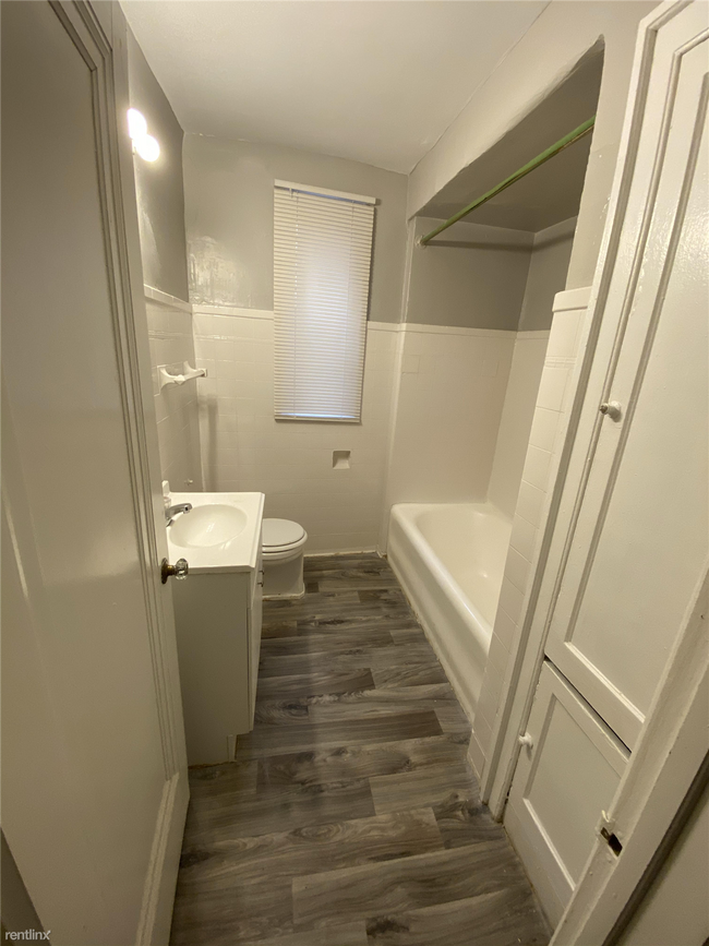 Building Photo - 731 Covington Dr