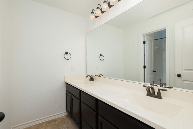 Building Photo - 7811 Rushing Creek