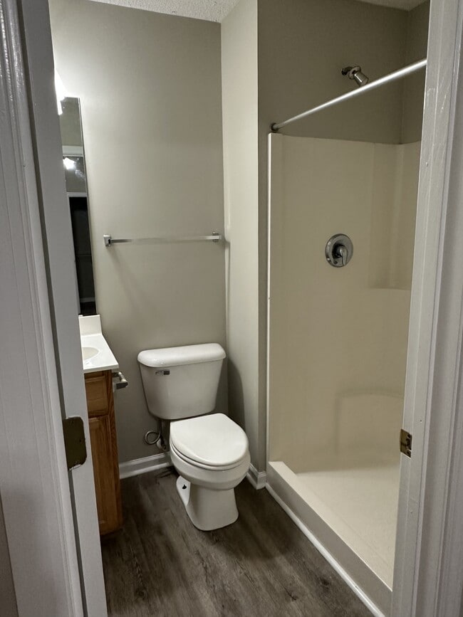 Building Photo - 3918 Elizabeth Ave