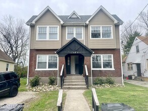 Building Photo - 1214 S 41st St