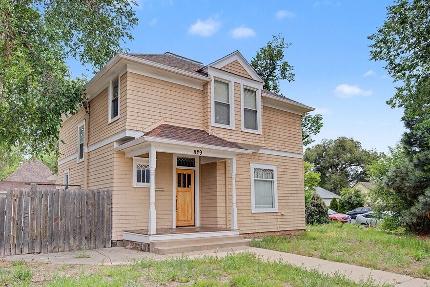 Building Photo - 829 Sahwatch St