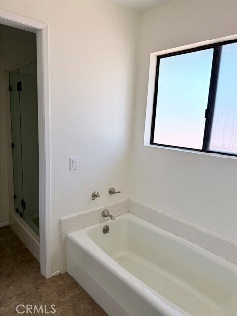 Building Photo - 4356 Cartesian Cir