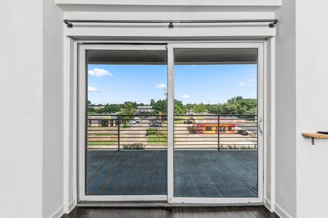 Building Photo - 4361 S Congress Ave