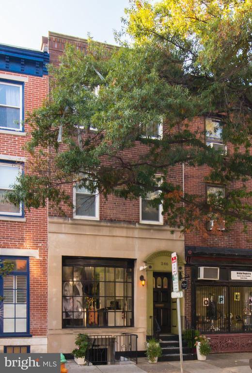 Building Photo - 246 S 22nd St