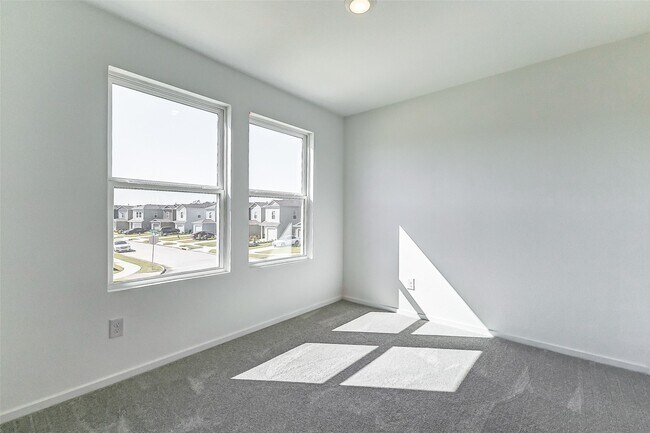 Building Photo - 18522 Tre Croci Dr