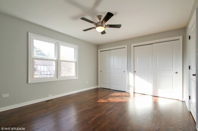 Building Photo - 1732 Pickwick Ln