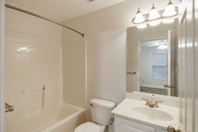 Building Photo - 105 Westchester Dr