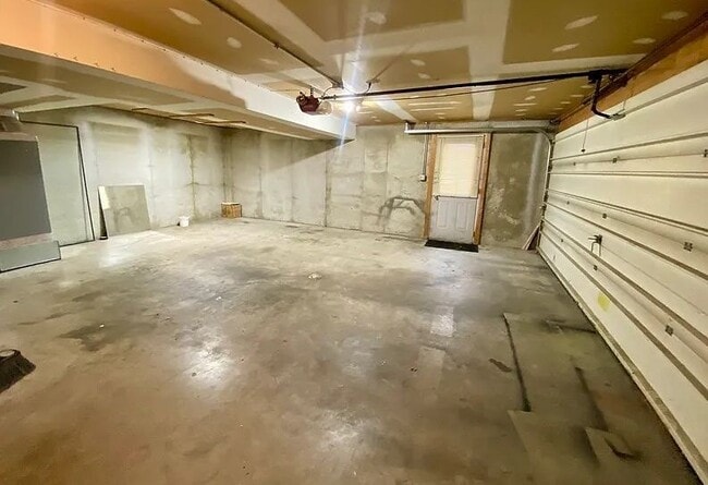 Building Photo - 4158 Jasmine Pl