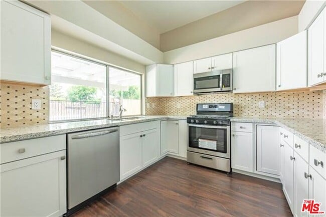 Building Photo - 14304 Culiacan Ave