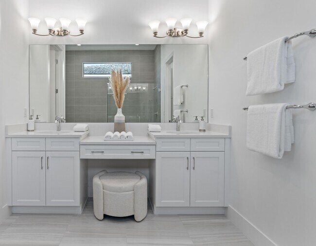 Building Photo - 13710 Artisan Cir