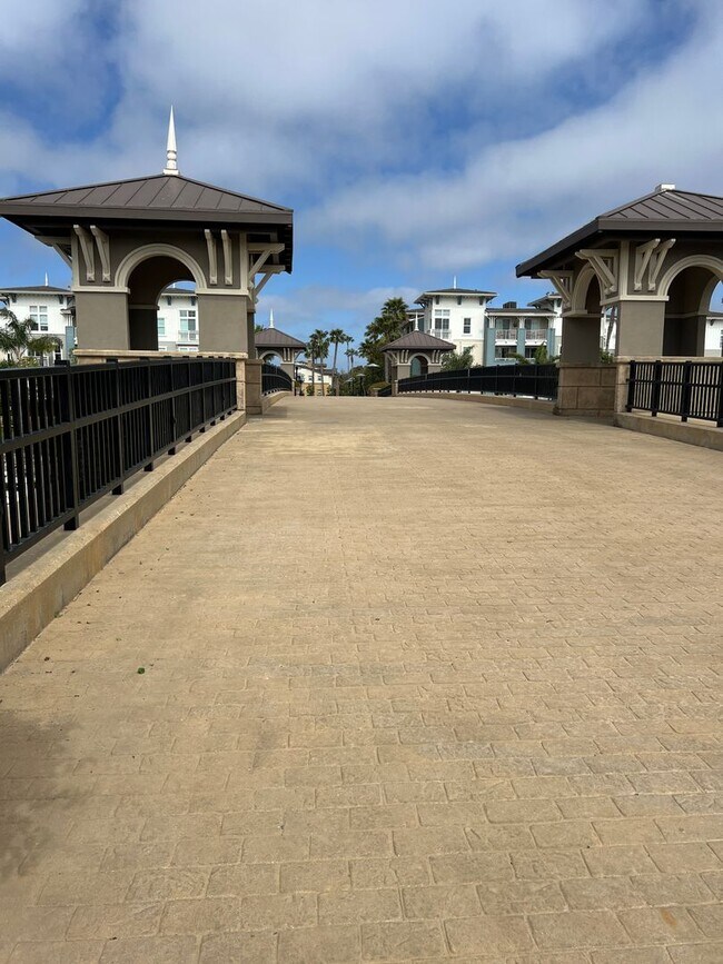 Building Photo - Seabridge Single Family Home in gated community in Oxnard