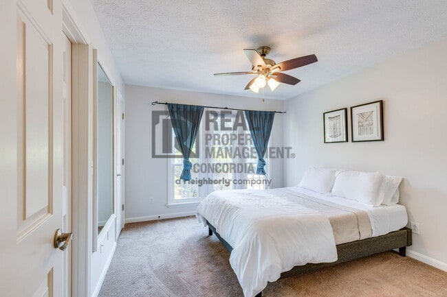 Building Photo - 3 Kyle Ct