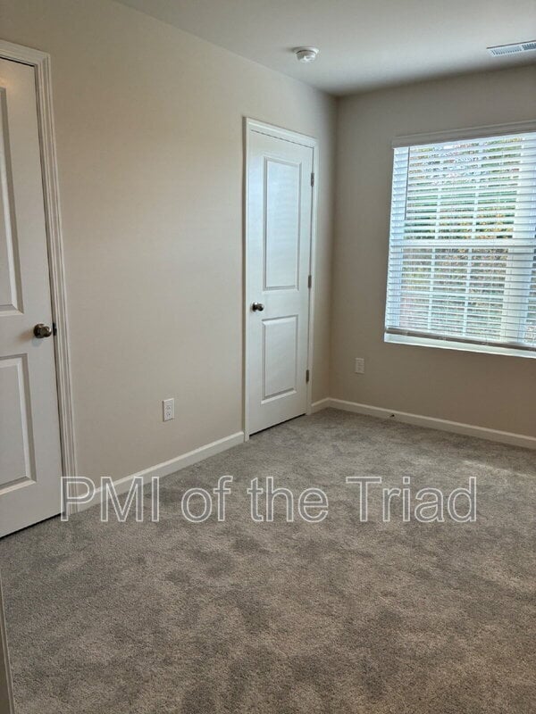 Building Photo - 1817 Autumn Mist Dr