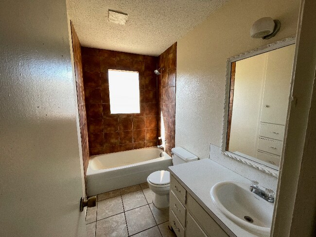 Building Photo - 2101 39th St