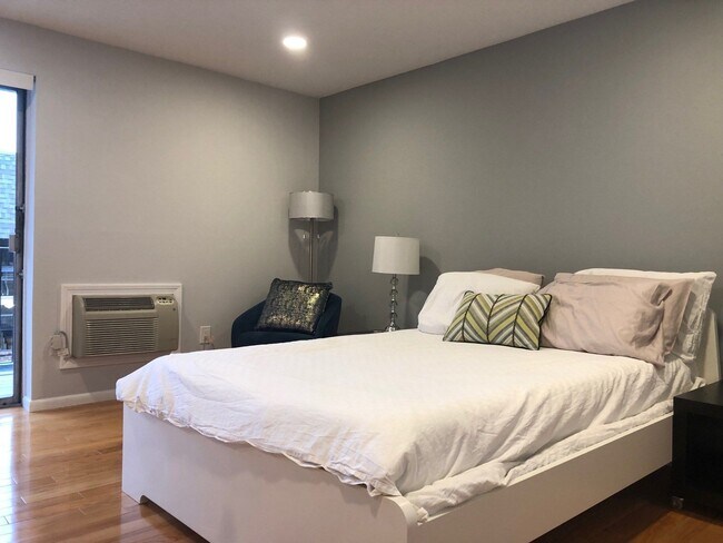 Building Photo - 36 Bellvista Rd