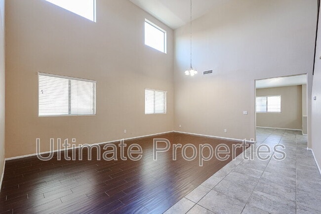 Building Photo - 4245 E Folgers Rd