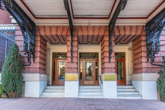 Building Photo - 1369 Hyde