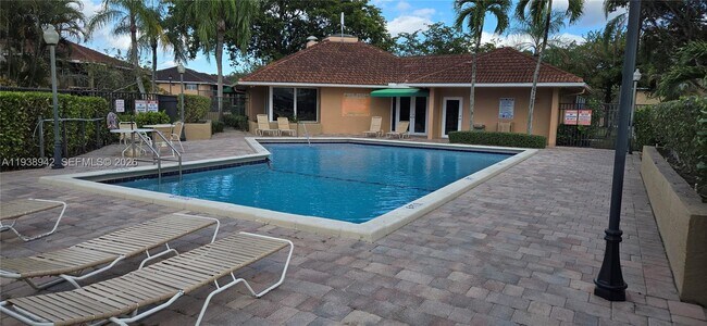 Building Photo - 10416 NW 8th St