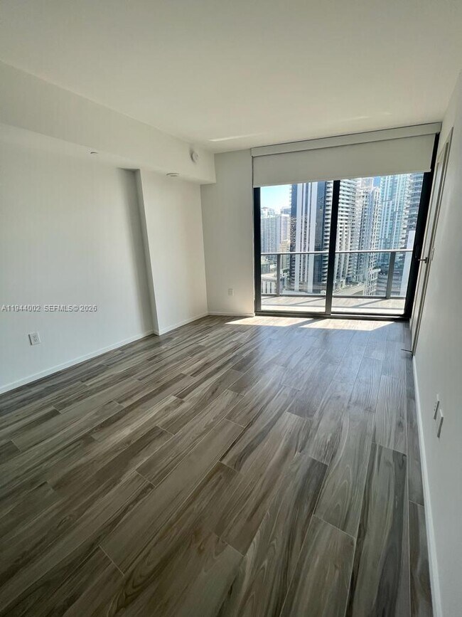 Building Photo - 801 S Miami Ave