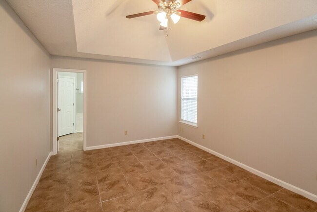 Building Photo - 9060 Weeping Cherry Ln