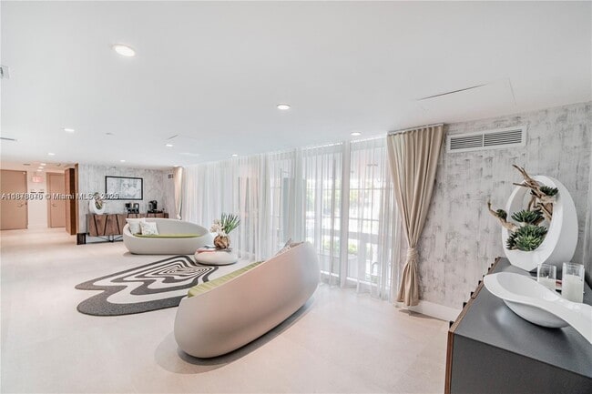 Building Photo - 1150 102nd St