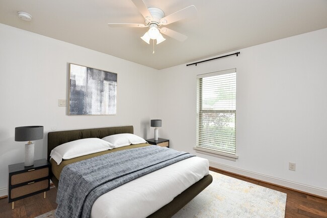 Building Photo - 5815 Dryad Dr