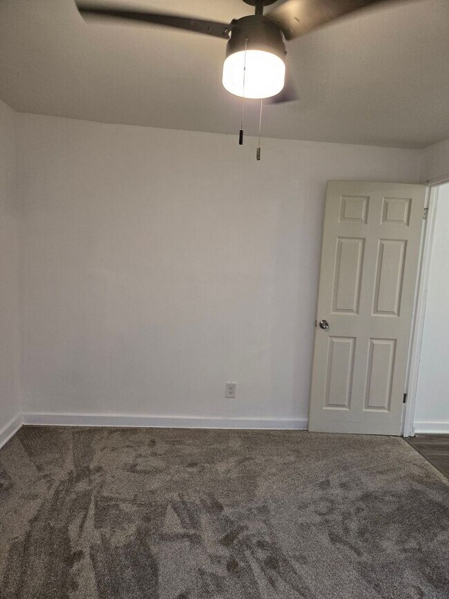 Building Photo - 143-147 157th St, Calumet City, IL 60409
