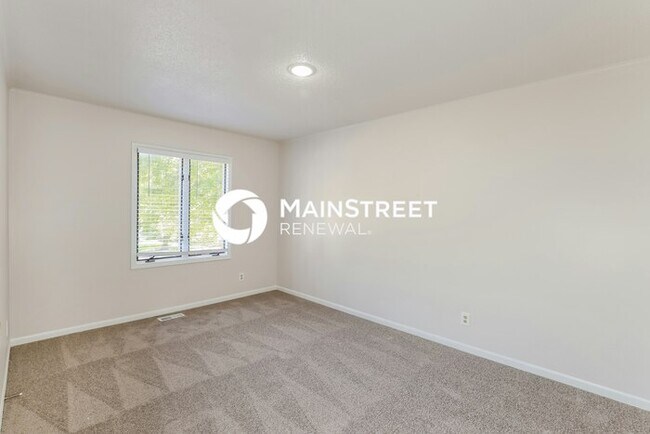 Building Photo - 3 Bedroom Pet-Friendly Home in LEAVENWORTH...