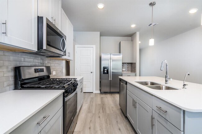 Building Photo - 344 Willow Sage Ct