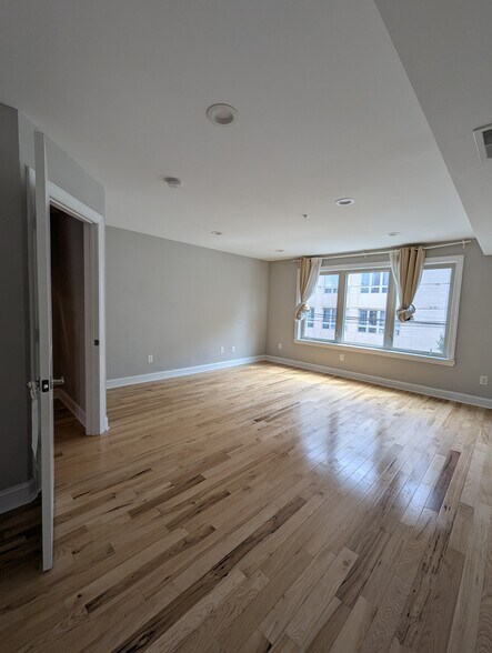 Building Photo - 1644 N 2nd St