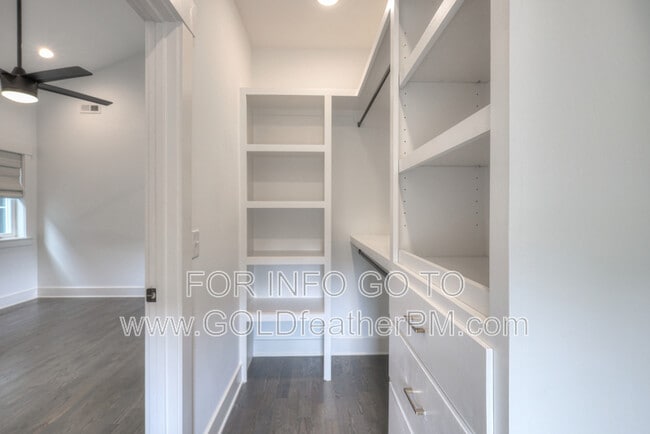 Building Photo - 709B 23rd St